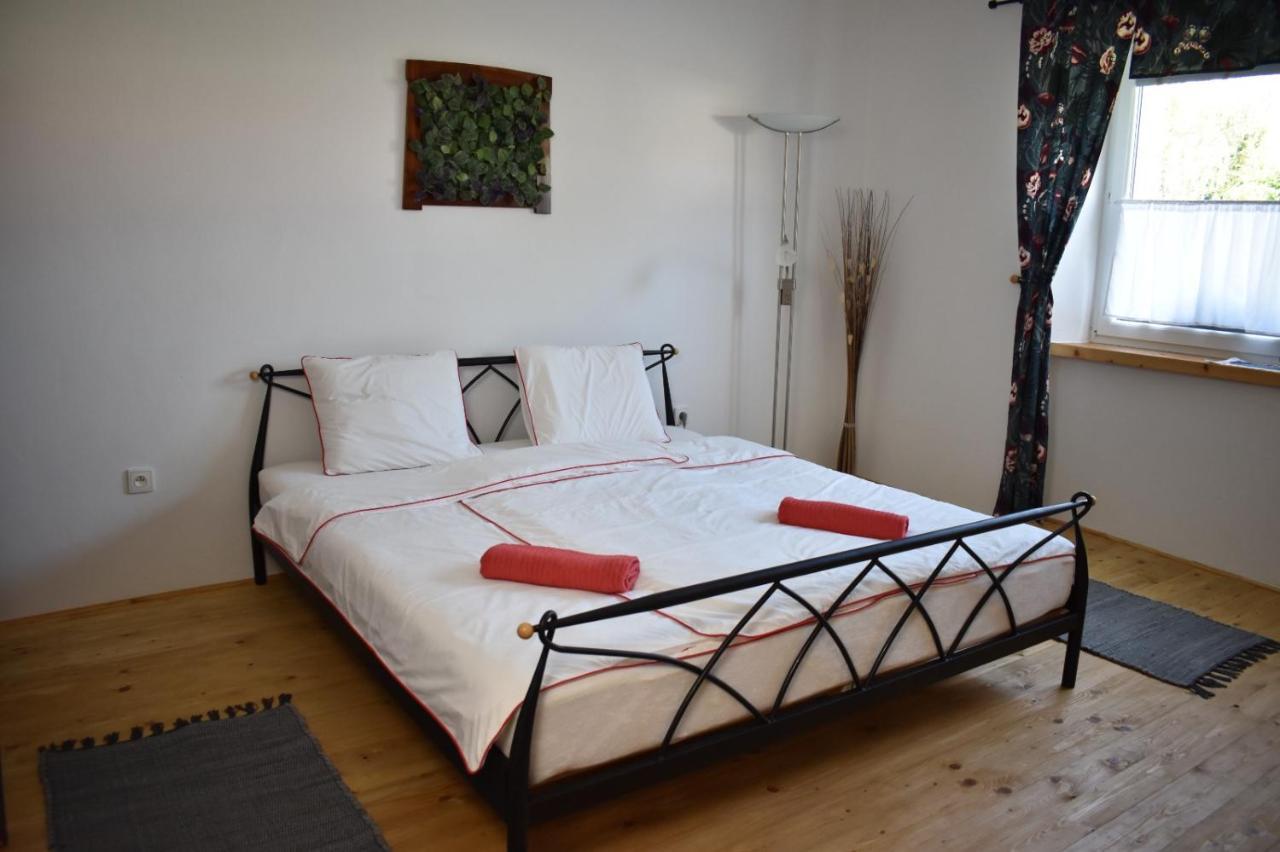 Apartman Na Petce Znojmo Exterior photo